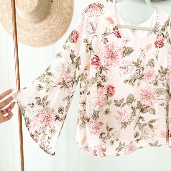 Chenault Drapey Blouse - Picture 3 of 4